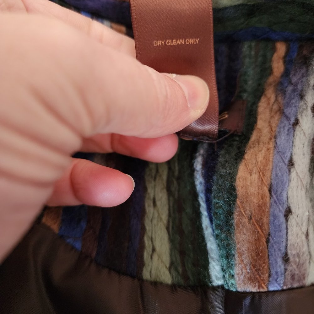 Vintage Gorgeous Thread Blazer by Multiples - Picture 5 of 5